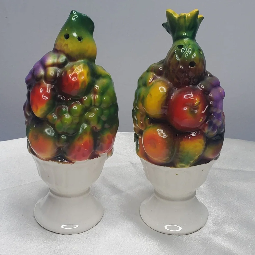 Vintage Japan MC fruit Basket Salt Pepper Shakers‎ Porcelain Ceramic Colorful
